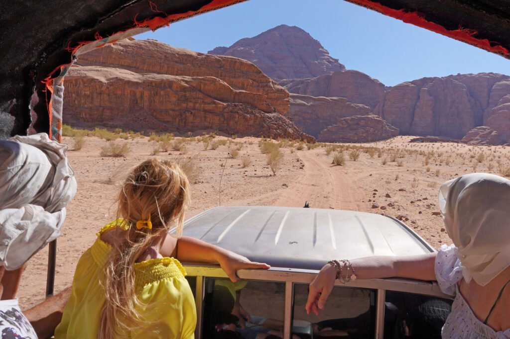 Guide to Currency, Money, and Costs in Jordan