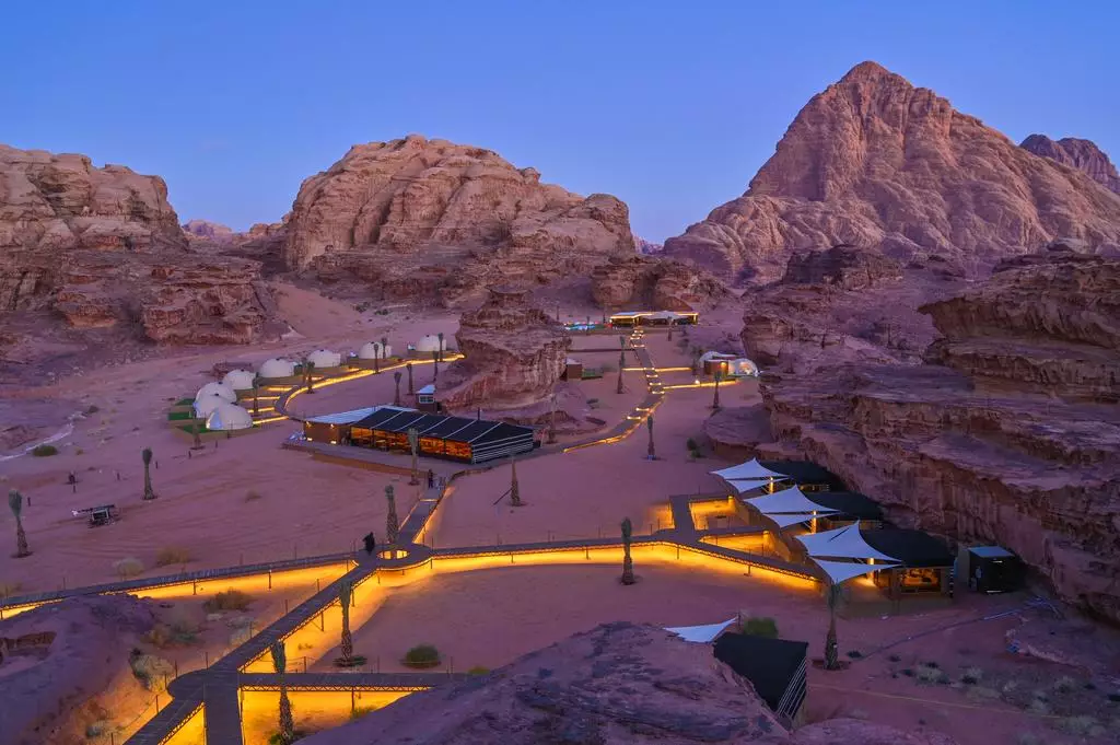 How long to spend in Wadi Rum? Let us know!