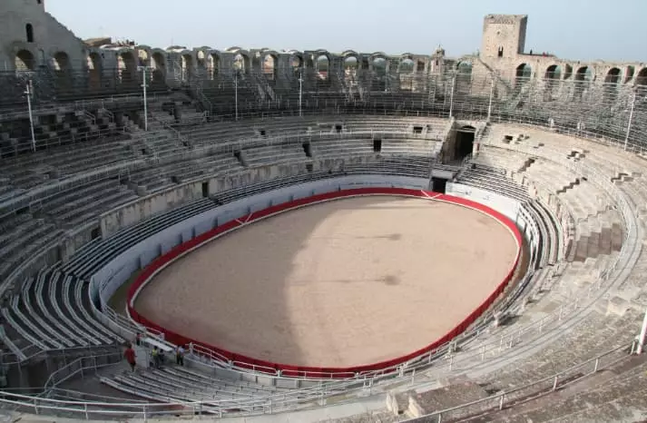The Roman amphitheater .. the most important facts and information